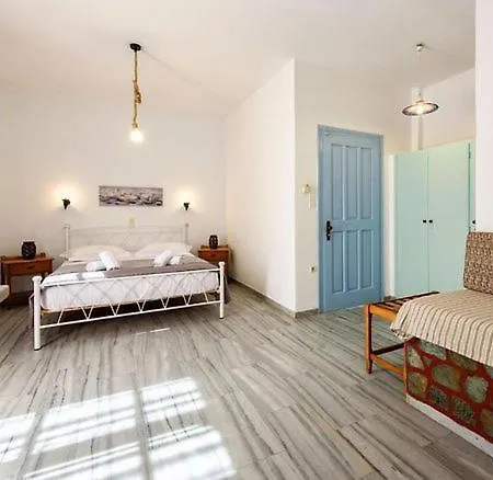 Astoria Paros Apartment